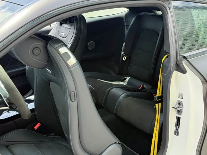 Zdjęcie 9 - Mercedes-Benz C-Class AMG
