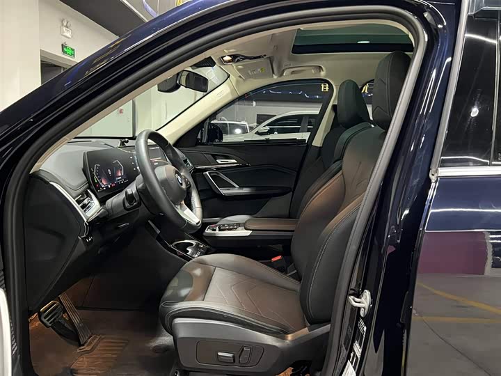 Zdjęcie 9 - BMW X1