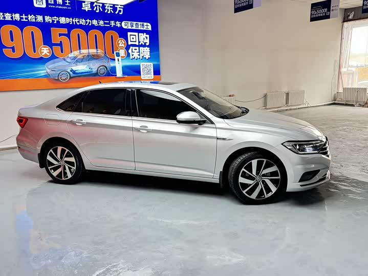 Фото 4 - Volkswagen Sagitar L