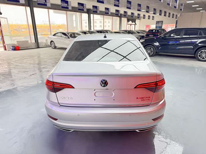 Фото 5 - Volkswagen Sagitar L