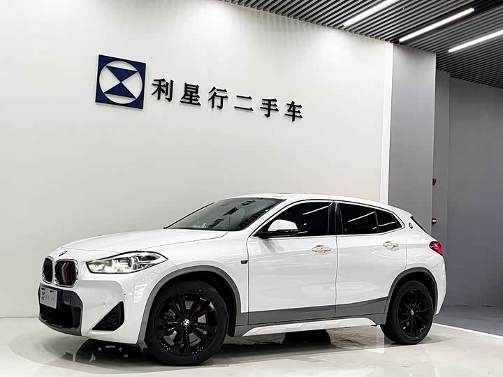 Photo 1 - BMW X2