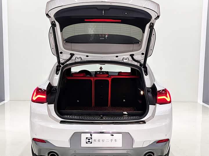 Photo 7 - BMW X2