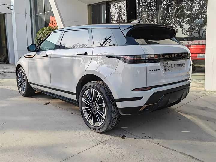 Land Rover Range Rover Evoque L 2026 2026款 揽胜极光 L HSE