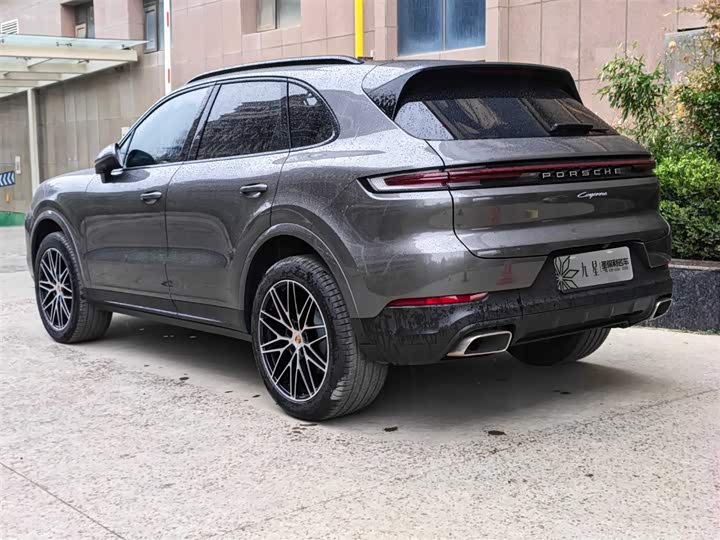 Porsche Cayenne 2025 2025款 Cayenne 3.0T 逐梦版