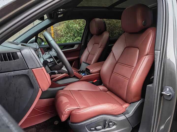 Porsche Cayenne 2025 2025款 Cayenne 3.0T 逐梦版