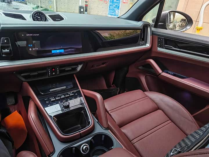 Porsche Cayenne 2025 2025款 Cayenne 3.0T 逐梦版