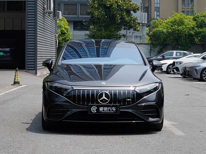Zdjęcie 2 - Mercedes-Benz EQS AMG