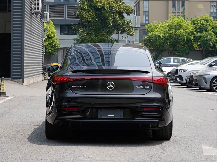 Zdjęcie 5 - Mercedes-Benz EQS AMG