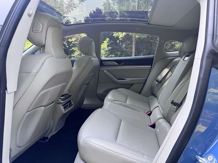 Hozon S 2022 2022款 纯电 715km 后驱中版