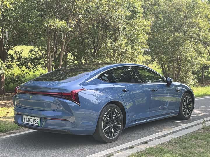 Hozon S 2022 2022款 纯电 715km 后驱中版