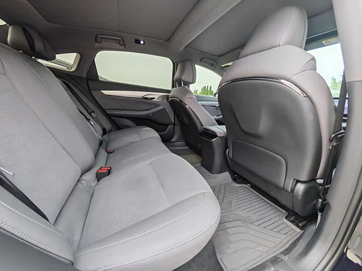 Voyah Passion 2024 2024款 PHEV 四驱超长续航行政版