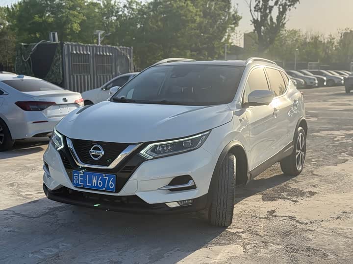 Фото 1 - Nissan Qashqai