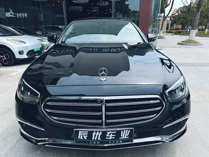 Zdjęcie 7 - Mercedes-Benz E-Class Hybrid