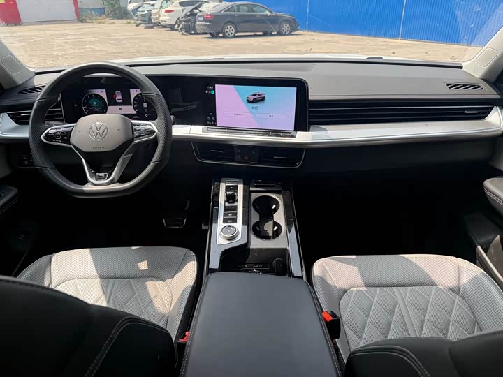 Volkswagen Tavendor 2023 2023款 380TSI 四驱R-Line巡游版