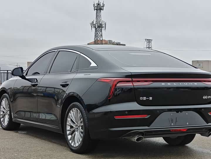 Bestune B70 2023 2023款 第三代 1.5T 自动悦享型70周年纪念版