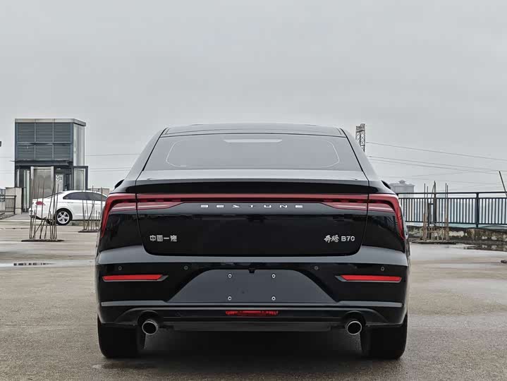 Bestune B70 2023 2023款 第三代 1.5T 自动悦享型70周年纪念版