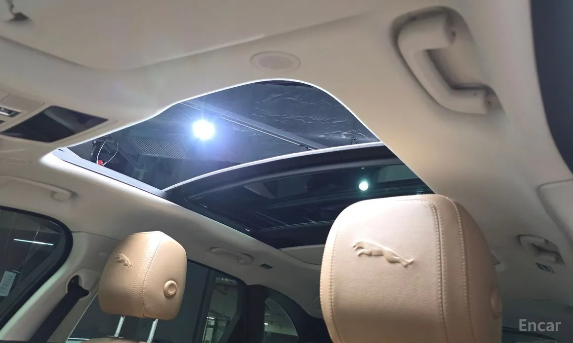Jaguar F-Pace 2016 P 250 SE