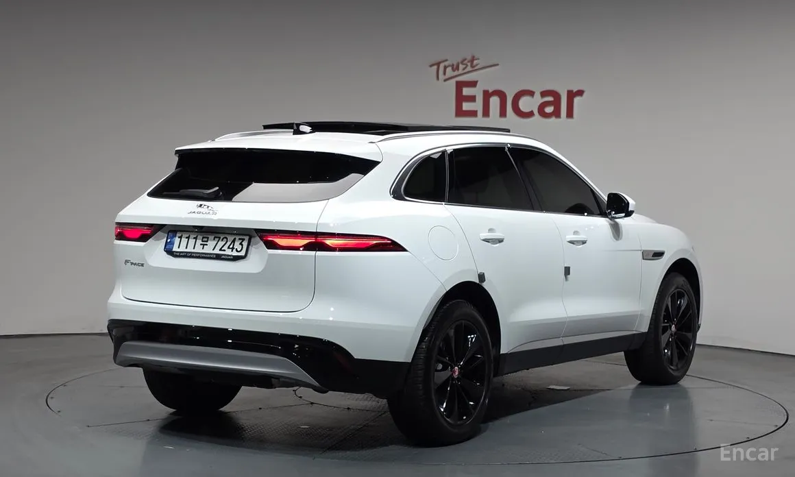 Jaguar F-Pace 2016 P 250 SE