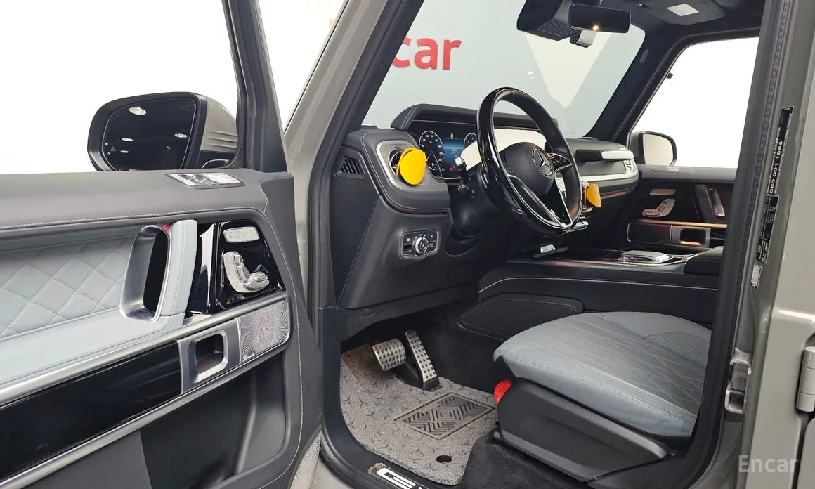 Mercedes-Benz G-Class 2024 G450d Manufaktur