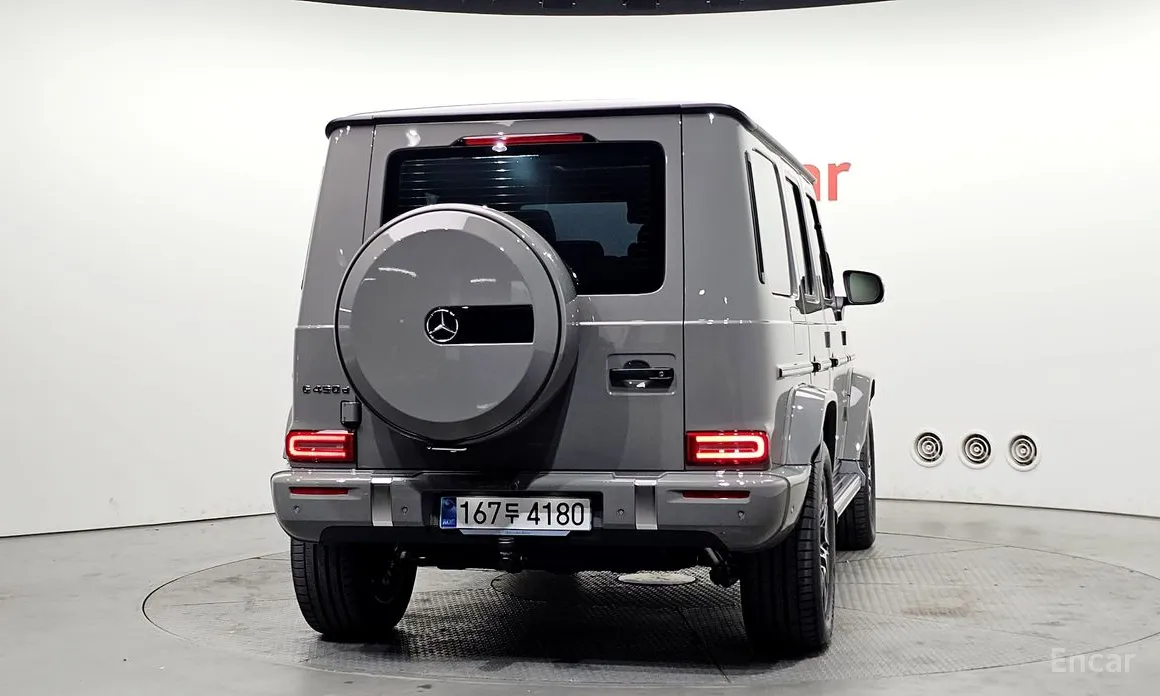 Mercedes-Benz G-Class 2024 G450d Manufaktur