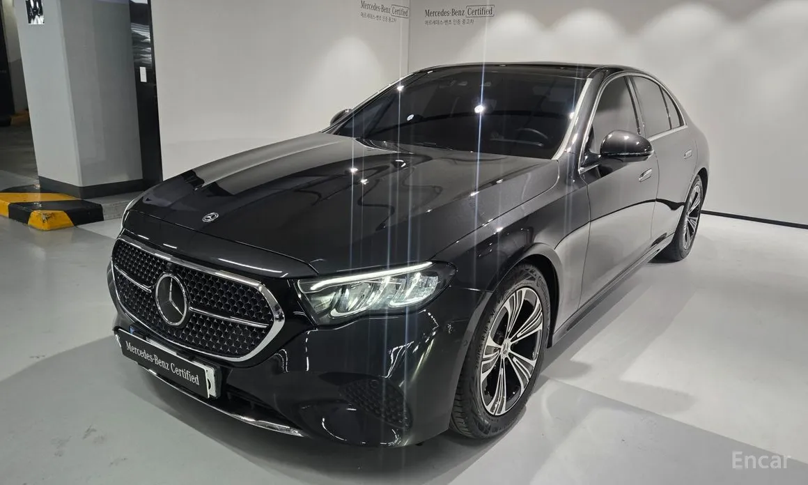 Mercedes-Benz E-Class 2024 E200 Avantgarde