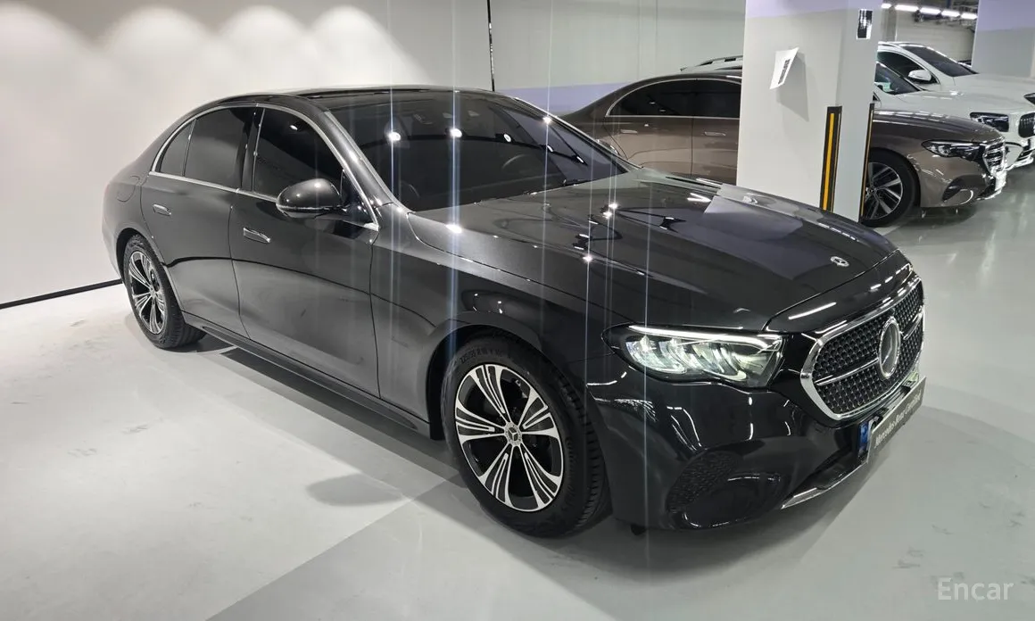 Mercedes-Benz E-Class 2024 E200 Avantgarde