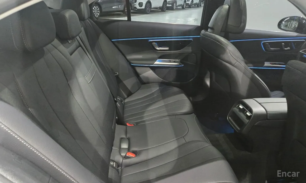 Mercedes-Benz E-Class 2024 E200 Avantgarde