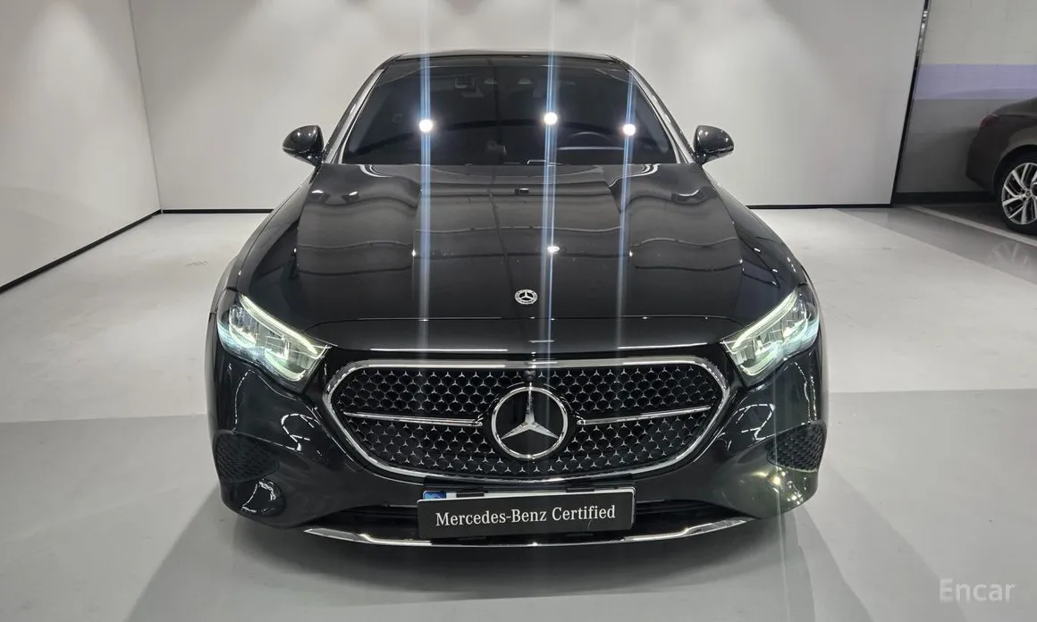 Mercedes-Benz E-Class 2024 E200 Avantgarde