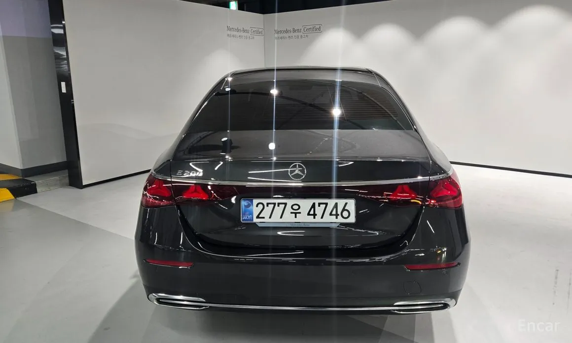 Mercedes-Benz E-Class 2024 E200 Avantgarde