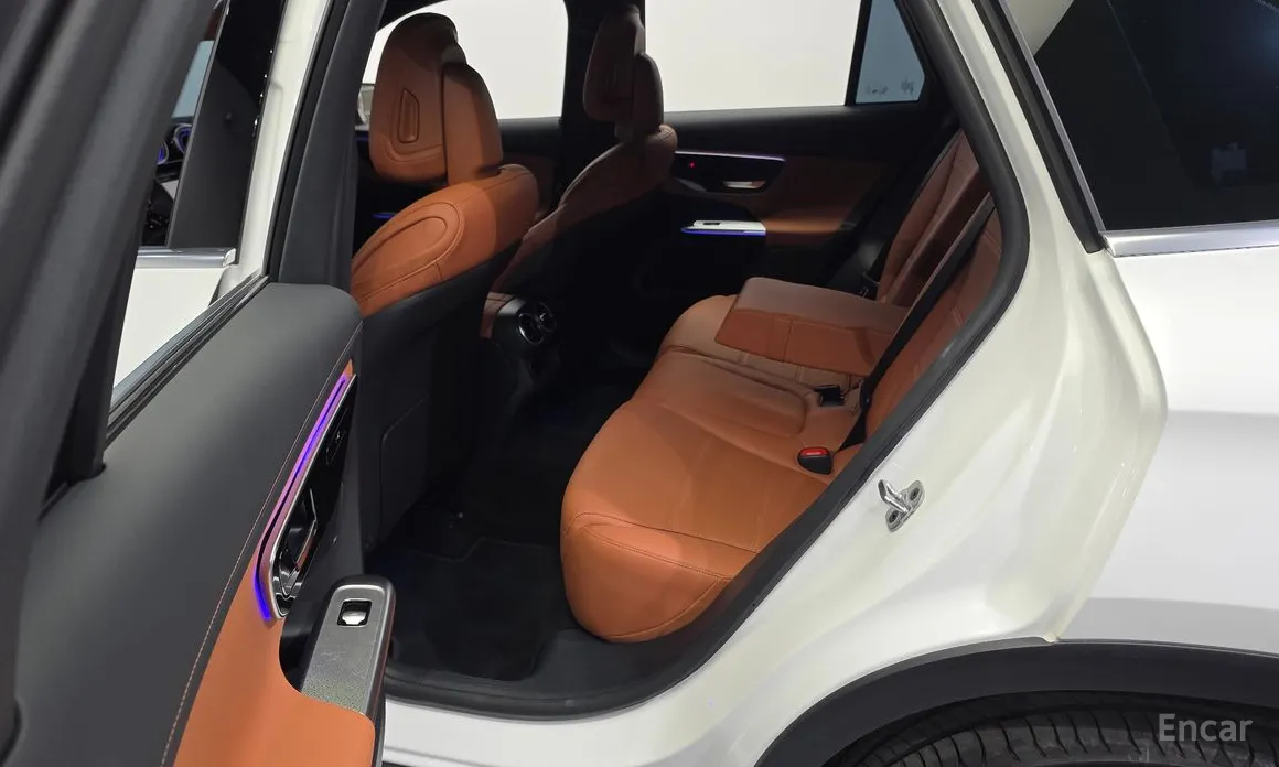 Фото 11 - Mercedes-Benz GLC-Class