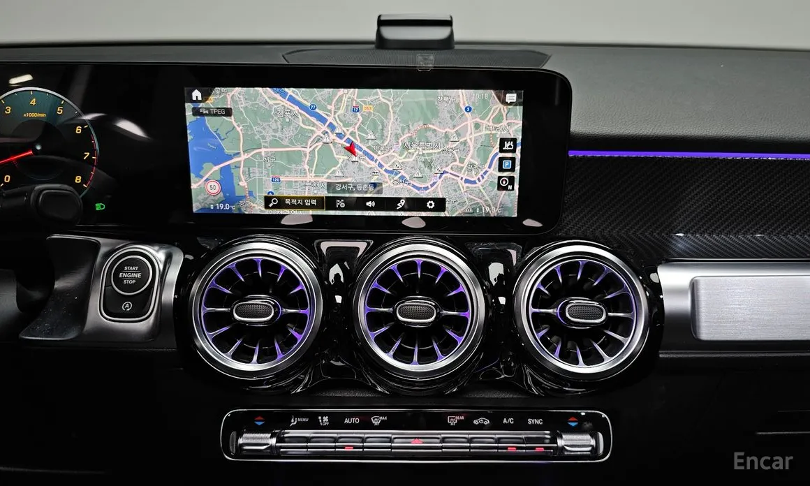 Mercedes-Benz GLB-Class 2020 GLB250 4MATIC