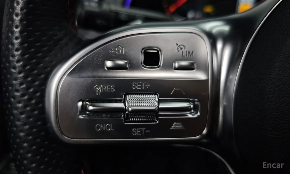 Mercedes-Benz GLB-Class 2020 GLB250 4MATIC