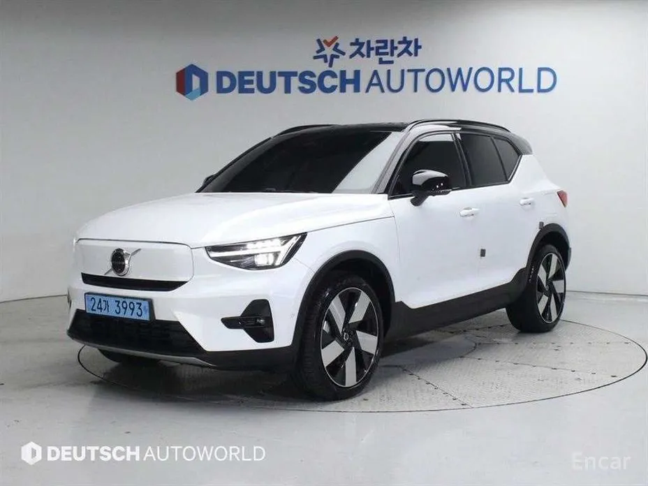 2022 Volvo XC40