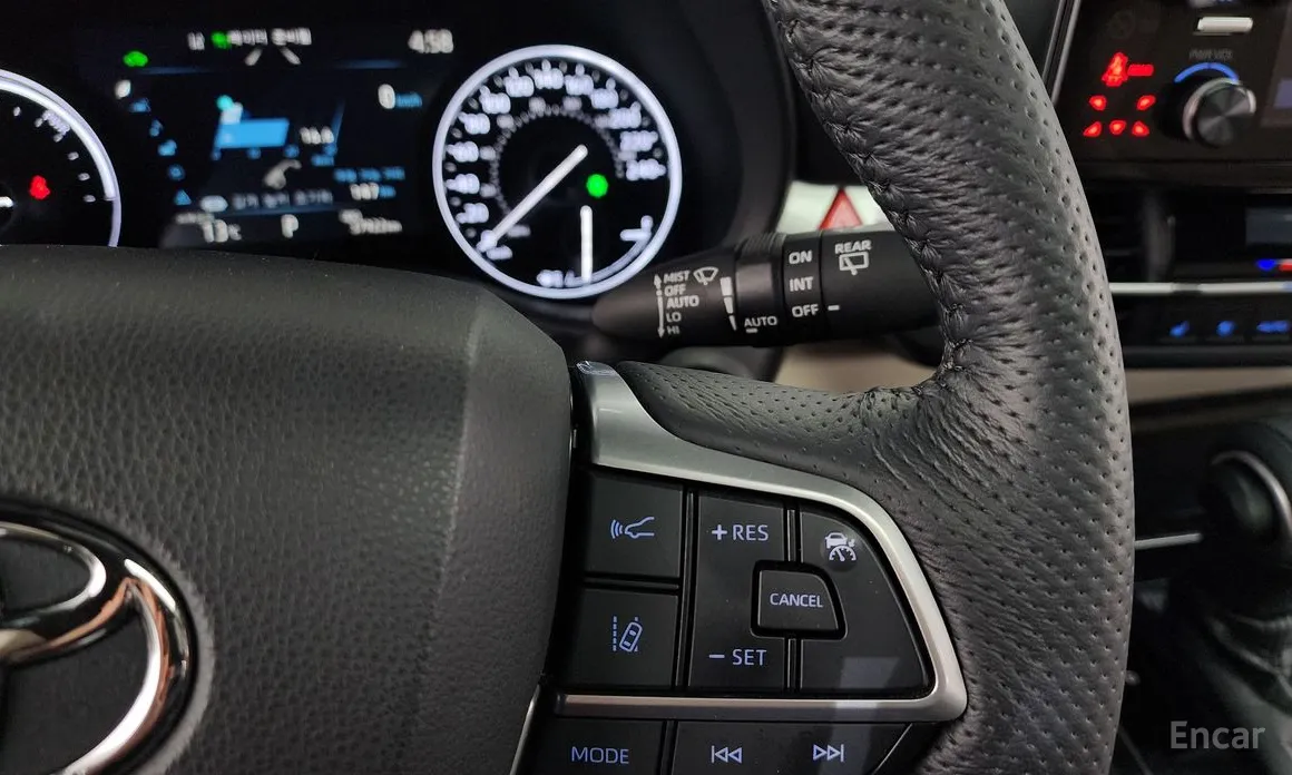 Фото 15 - Toyota Sienna