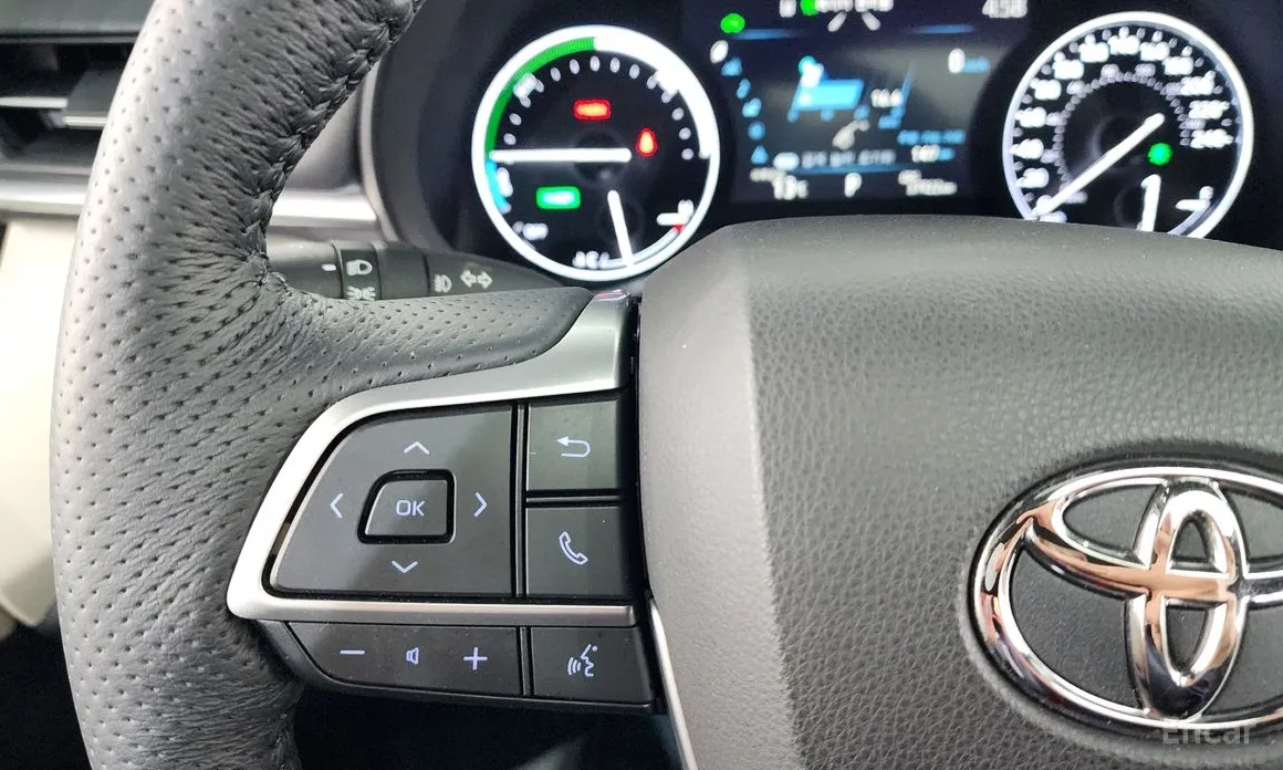 Фото 16 - Toyota Sienna