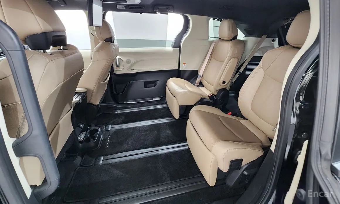 Фото 20 - Toyota Sienna