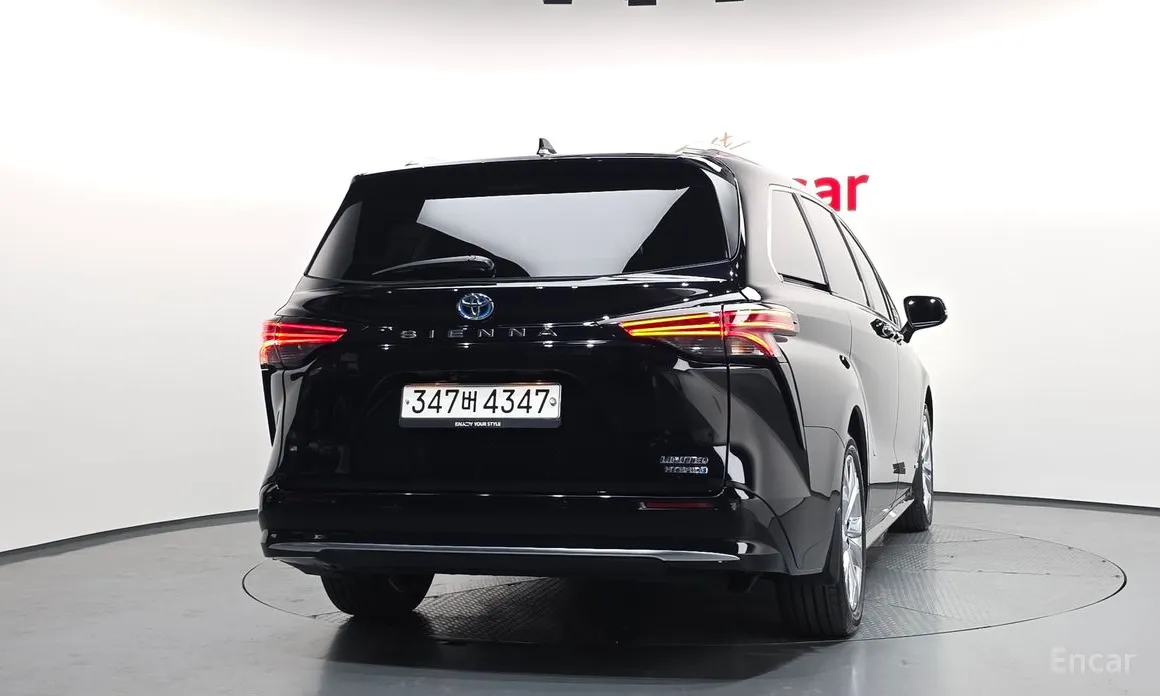 Фото 4 - Toyota Sienna