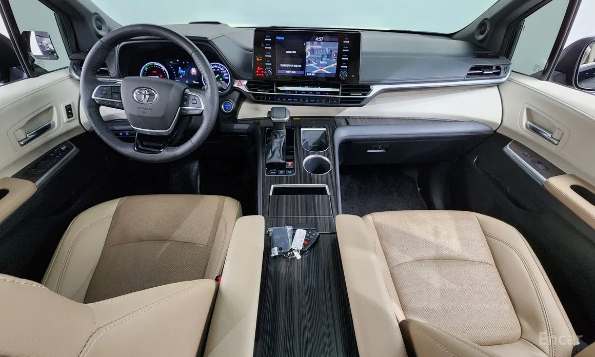 Фото 7 - Toyota Sienna