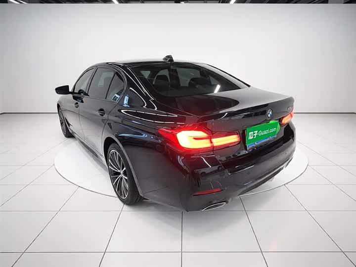 Фото 5 - BMW 5 Series