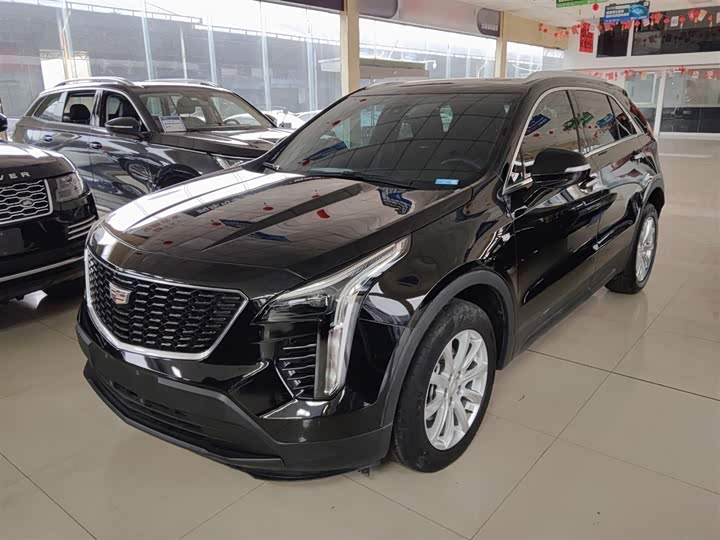 Фото 1 - Cadillac XT4
