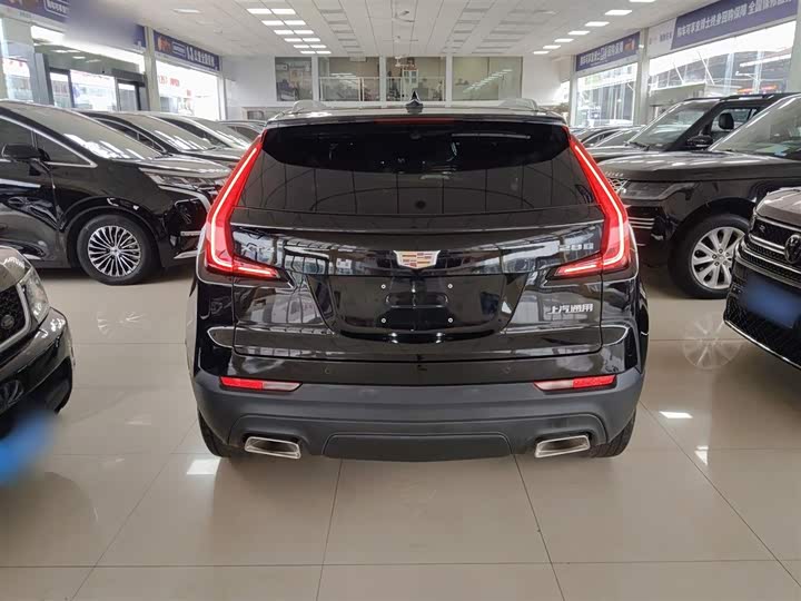 Фото 4 - Cadillac XT4