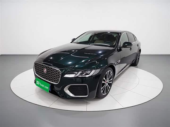Фото 1 - Jaguar XF L