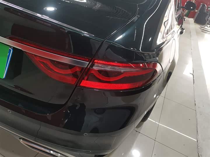 Фото 8 - Jaguar XF L