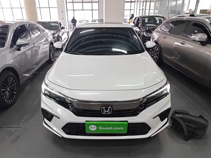 Photo 3 - Honda Civic