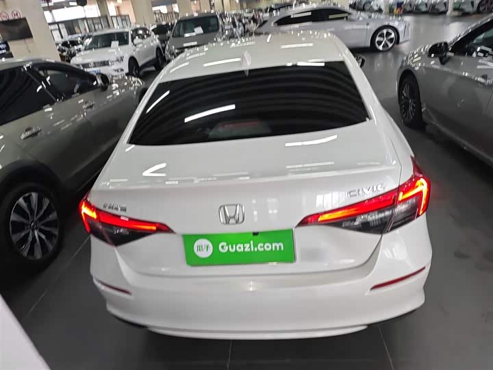 Photo 6 - Honda Civic
