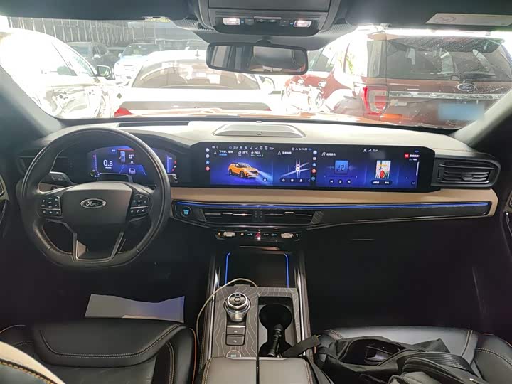 Фото 6 - Ford Explorer