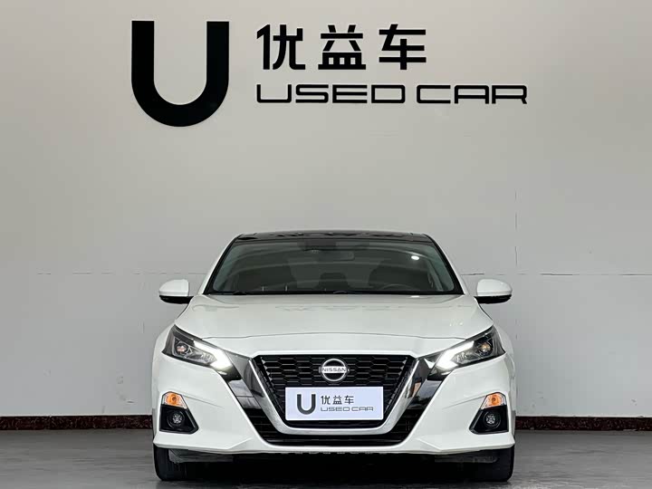 Photo 2 - Nissan Teana