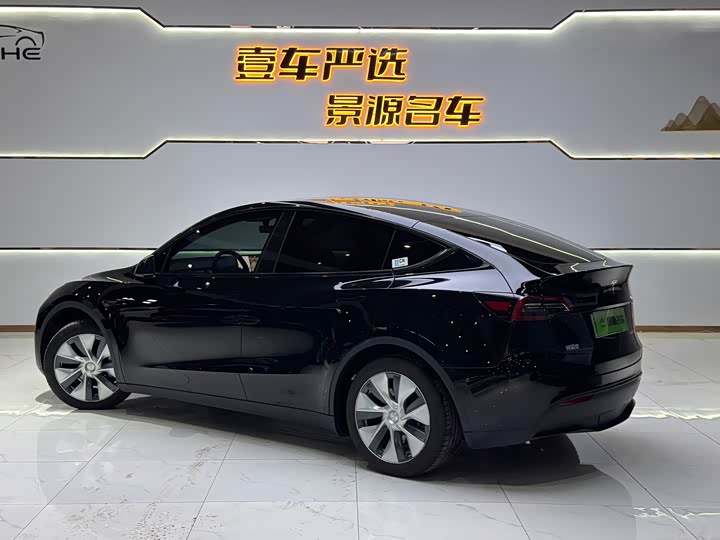صورة 4 - Tesla Model Y