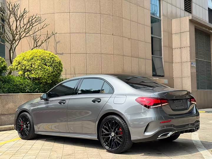Фото 6 - Mercedes-Benz A-Class
