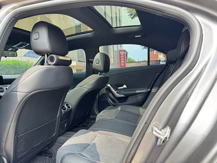 Фото 9 - Mercedes-Benz A-Class